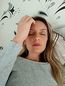 Snapshot of SophyGirl chatting on 15, 10, 2025 SophyGirl online show from 15, 10, 2025