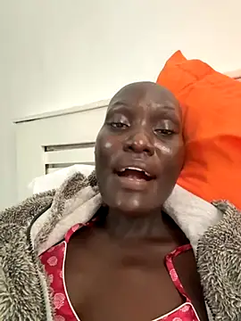 Snapshot of Foxxxyfemale chatting on 18, 11, 2025 Foxxxyfemale online show from 18, 11, 2025