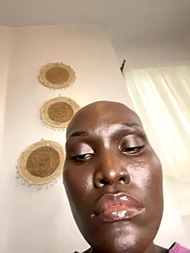 Snapshot of Foxxxyfemale chatting on 7, 10, 2025 Foxxxyfemale online show from 7, 10, 2025