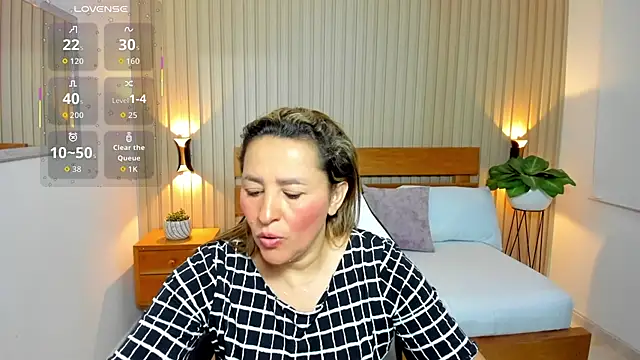 Snapshot of luciana_ballesteros_ chatting on 23, 6, 2026 luciana ballesteros online show from 23, 6, 2026