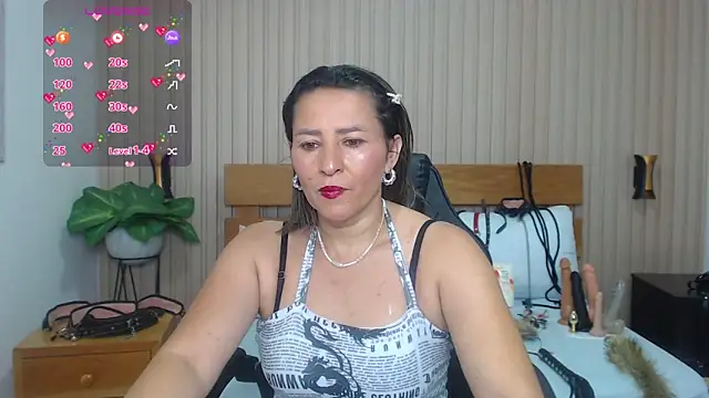 luciana ballesteros  online show from 15, 3, 2025