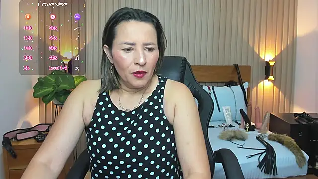 luciana ballesteros  online show from 4, 3, 2025