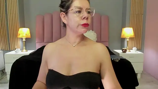 RamonaSimons online show from 10, 3, 2025