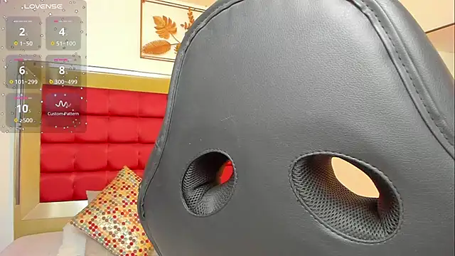 FaloonRoussel online show from 11, 11, 2025