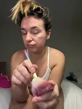 lyajoliee online show from 13, 1, 2026