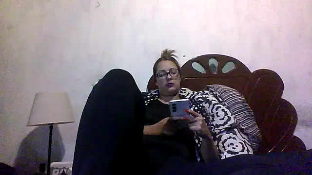 Samanthat33 online show from 13, 11, 2025