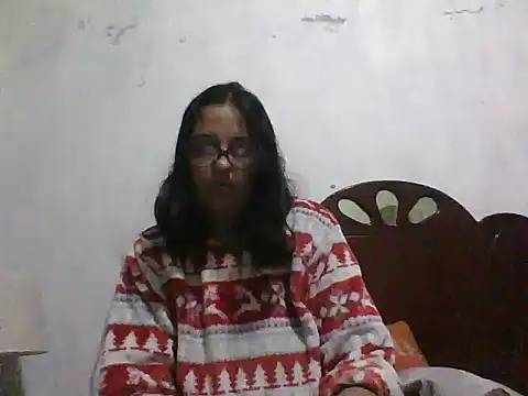 Samanthat33 online show from 11, 3, 2025