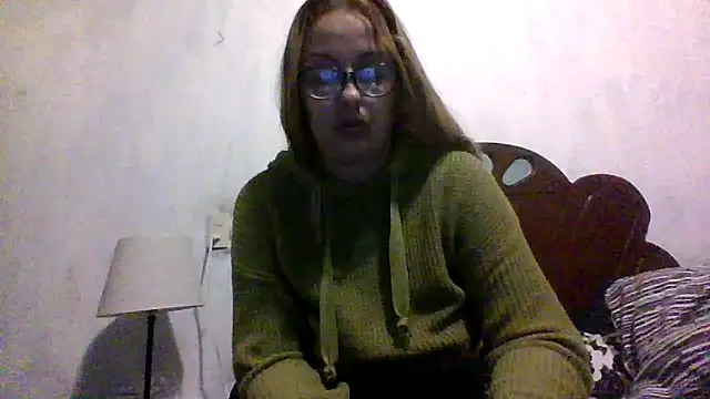 Samanthat33 online show from 11, 10, 2025