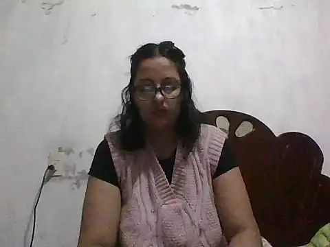 Samanthat33 online show from 12, 3, 2025