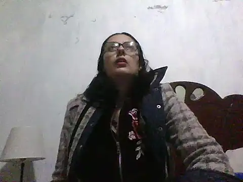 Samanthat33 online show from 30, 12, 2024