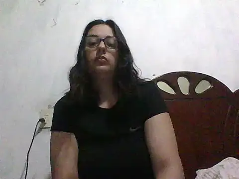 Samanthat33 online show from 9, 3, 2025