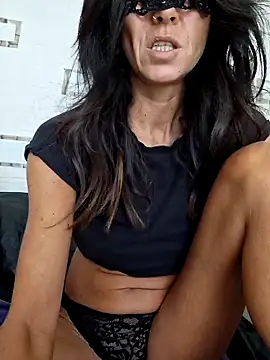 EmySkinny85 online show from 6, 10, 2025