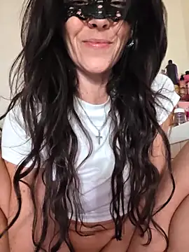 EmySkinny85 online show from 1, 4, 2026