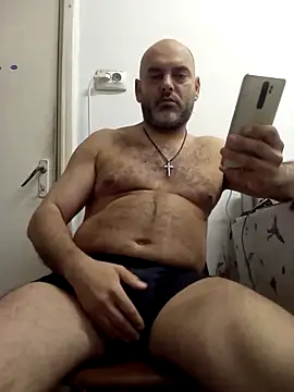 Snapshot of BartalesDaddy chatting on 16, 1, 2025 BartalesDaddy online show from 16, 1, 2025