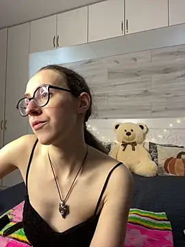 MartiniiSelenna online show from 1, 6, 2026