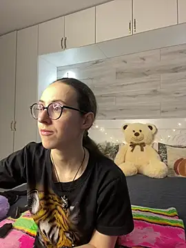 MartiniiSelenna online show from 2, 6, 2026