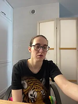 Snapshot of MartiniiSelenna chatting on 21, 6, 2026 MartiniiSelenna online show from 21, 6, 2026