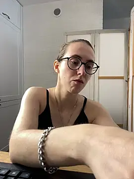 Snapshot of MartiniiSelenna chatting on 18, 7, 2026 MartiniiSelenna online show from 18, 7, 2026