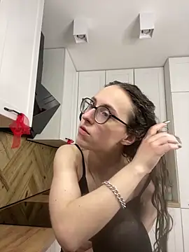 MartiniiSelenna online show from 4, 3, 2026