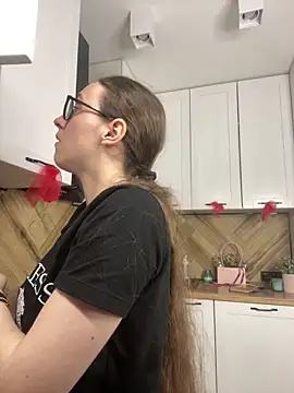 MartiniiSelenna online show from 4, 4, 2026