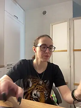 Snapshot of MartiniiSelenna chatting on 20, 6, 2026 MartiniiSelenna online show from 20, 6, 2026
