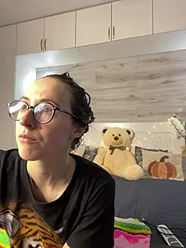 MartiniiSelenna online show from 6, 6, 2026