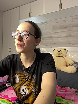 Snapshot of MartiniiSelenna chatting on 15, 6, 2026 MartiniiSelenna online show from 15, 6, 2026