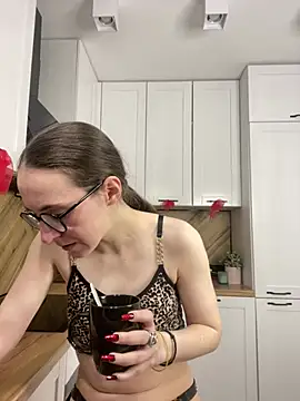 MartiniiSelenna online show from 9, 4, 2026