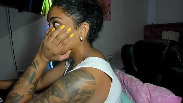 ladyrd1 online show from 13, 3, 2026