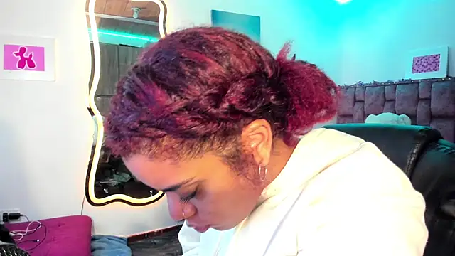ladyrd1 online show from 24, 1, 2025