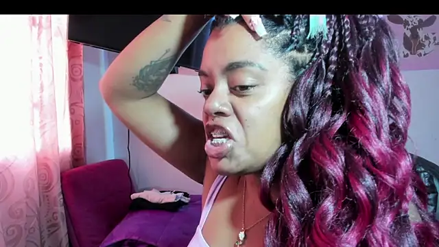 ladyrd1 online show from 4, 12, 2025