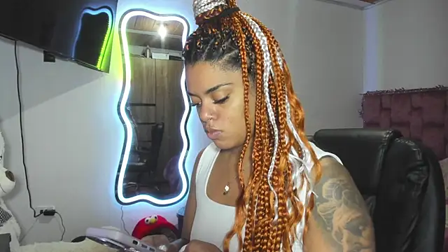 ladyrd1 online show from 4, 2, 2026