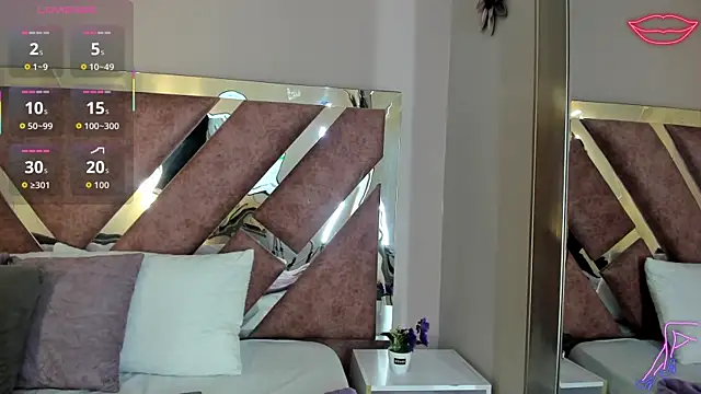 MarianaGarciaa   online show from 24, 10, 2025