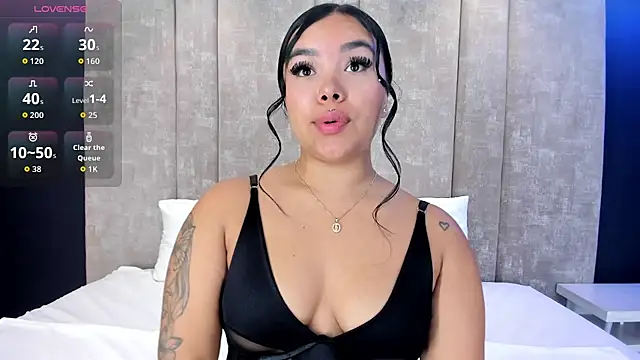 MarianaGarciaa   online show from 24, 2, 2026