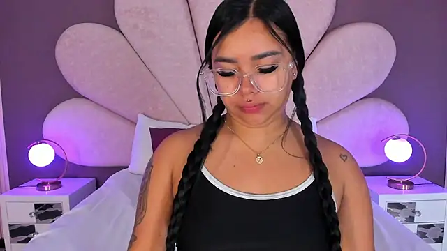 MarianaGarciaa   online show from 21, 2, 2026