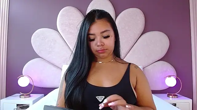 MarianaGarciaa   online show from 7, 5, 2026
