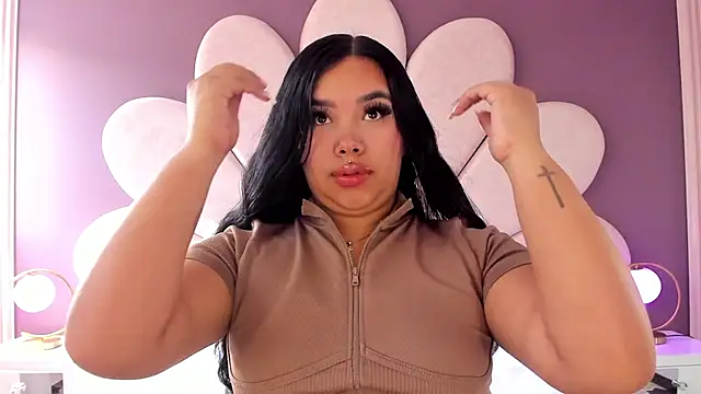 MarianaGarciaa   online show from 29, 3, 2026