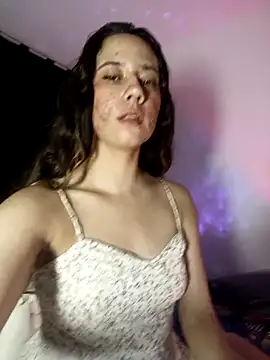 Snapshot of lovely_kitt chatting on 5, 11, 2025 lovely kitt online show from 5, 11, 2025