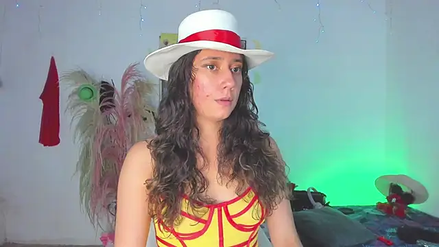 Snapshot of lovely_kitt chatting on 15, 6, 2026 lovely kitt online show from 15, 6, 2026