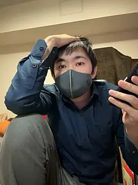 Snapshot of kentyken chatting on 7, 11, 2025 kentyken online show from 7, 11, 2025