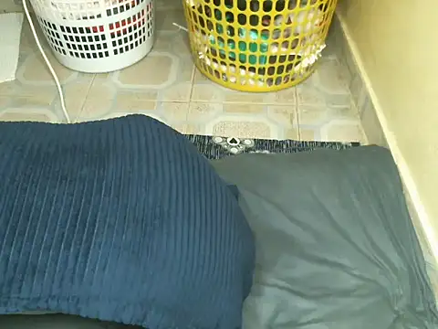 centzSexy online show from 5, 4, 2026