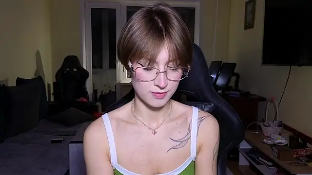 MalvinaBlum online show from 23, 2, 2026