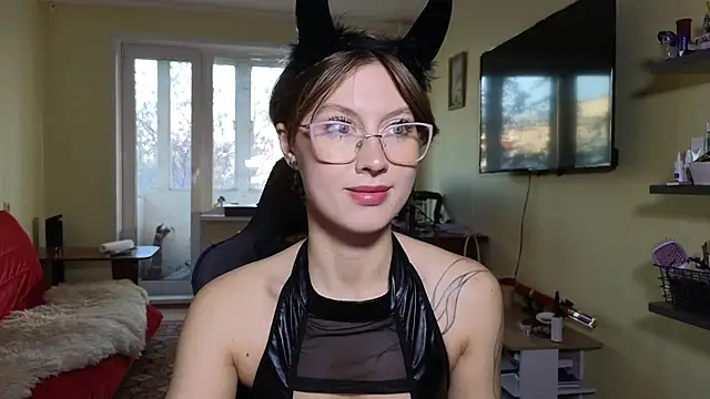 MalvinaBlum online show from 25, 10, 2025