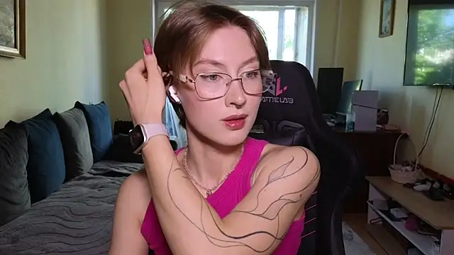 Snapshot of MalvinaBlum chatting on 18, 6, 2026 MalvinaBlum online show from 18, 6, 2026
