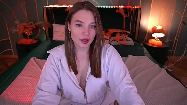 IceDanielles online show from 25, 10, 2025