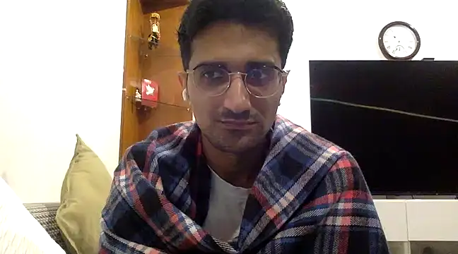 Snapshot of Carmelia10 chatting on 7, 1, 2025 Carmelia10 online show from 7, 1, 2025