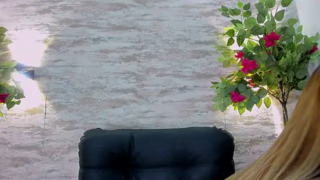 Snapshot of Celeste_Mcs_ chatting on 25, 10, 2025 Celeste Mcs online show from 25, 10, 2025