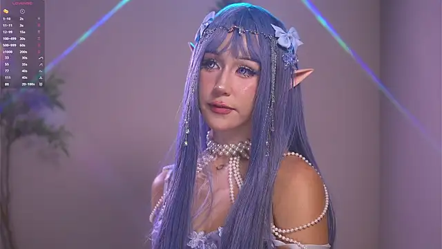 Snapshot of Bella-Franco chatting on 8, 9, 2025 Bella-Franco online show from 8, 9, 2025