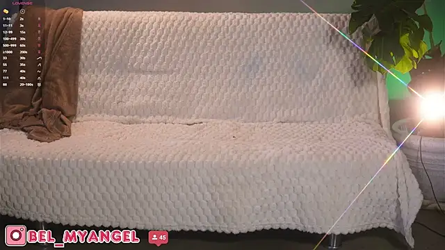 Snapshot of Bella-Franco chatting on 29, 9, 2025 Bella-Franco online show from 29, 9, 2025