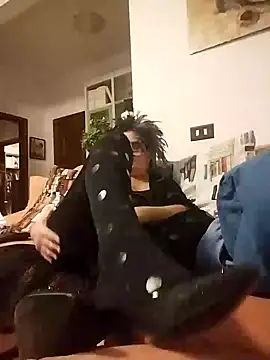 MATTIS11 online show from 12, 12, 2024